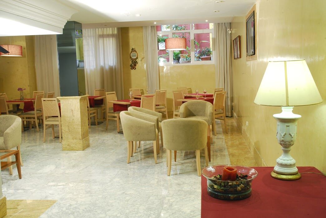 Hotel Reyes Catolicos Sevilla Interior foto